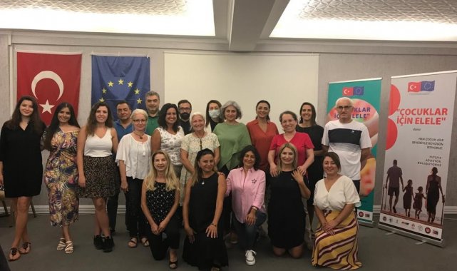 'Çocuklar için El Ele' projesi Denizli'de yapılan eğitimle başladı