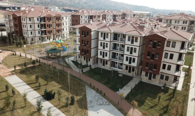 Afetlerde yaralar TOKİ eliyle sarılıyor