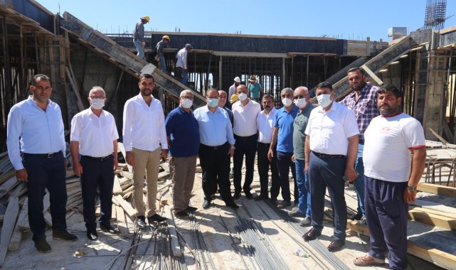 AK Partililer esnaf ziyaretlerini hız verdi