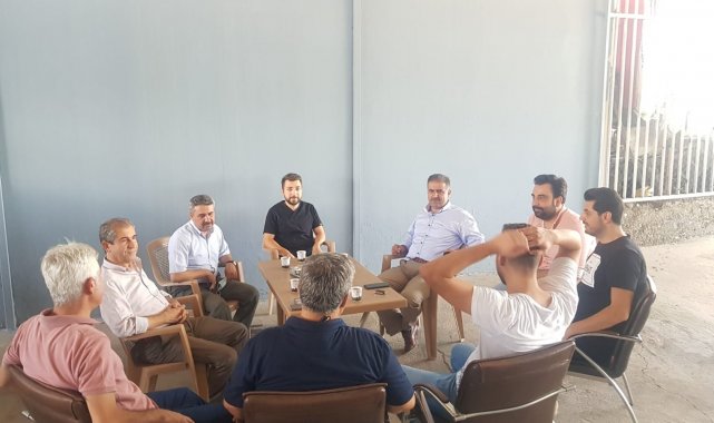 AK Partinin yaptığı hizmetleri anlatan broşürler dağıtılmaya başlandı