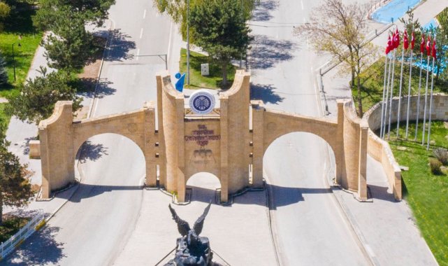 Akademik Performans değerlendirme raporu ve öğretim elemanları performans puanları açıklandı