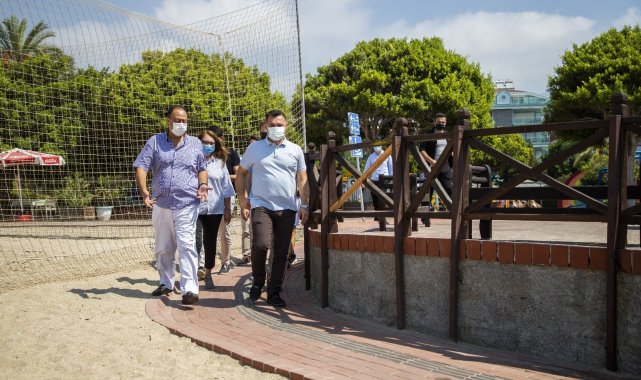 Alanya Belediyesi Engelsiz Halk Plajına mavi bayrak ödülü