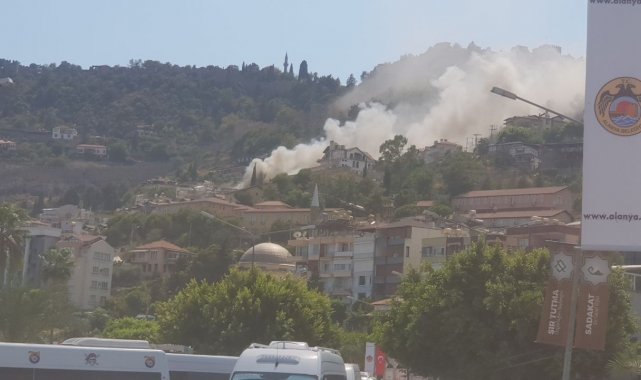 Alanya&#039;da biri orman 2 ayrı yerde çıkan yangın söndürüldü