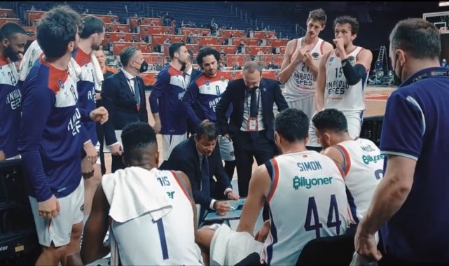 Anadolu Efes&#039;in, Köln&#039;de Bir Asma Kilit filminin üçüncü bölümü, yarı finaldeki CSKA Moskova maçına odaklanacak