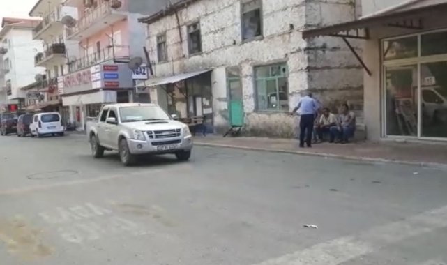 Antalya&#039;da alevlerin yaklaştığı Gündoğmuş tahliye ediliyor