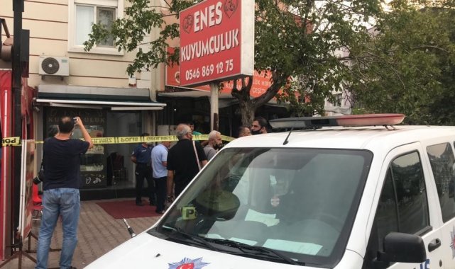 Antalya&#039;da pompalı tüfekli kuyumcu soygunu