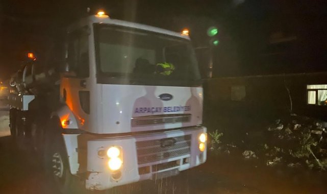 Arpaçay&#039;da evler sular altında kaldı