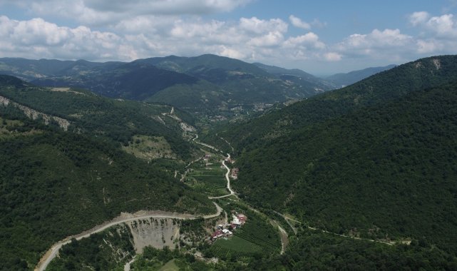 Asarcık&#039;ta 3 kırsal mahallenin yol sorunu çözüldü