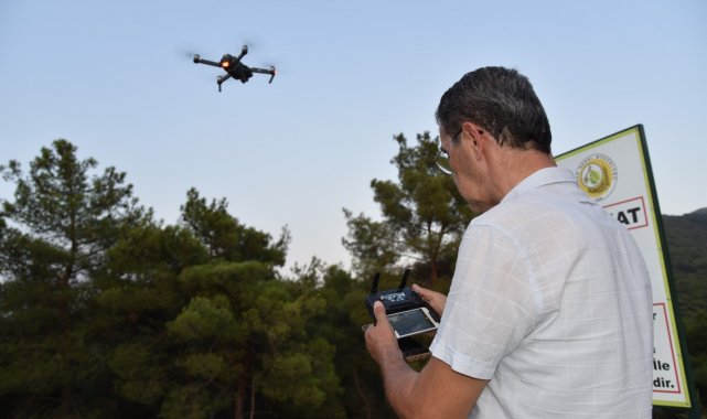 Ateş savaşçılarının gönüllü gözcüleri ormanda kuş uçurtmuyor