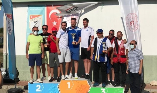 Atıcılıkta Düzce kürsüde