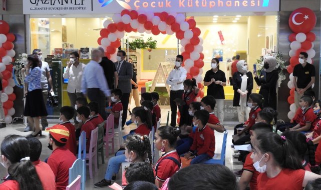 AVM&#039;de açılan çocuk kütüphanesi dünyaya örnek oluyor