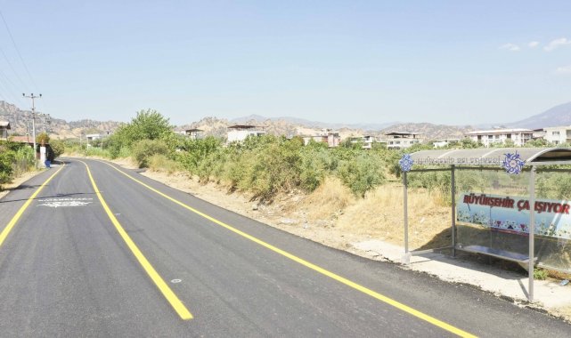 Aydın Büyükşehir Belediyesi kentin yollarını yenilemeye devam ediyor