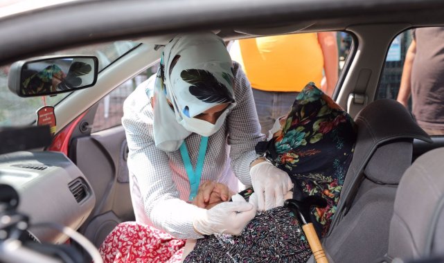 Azime nineden gençlere aşı çağrısı