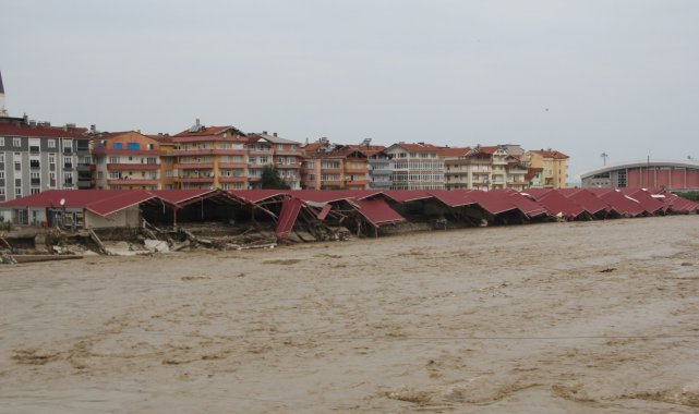 Bakan Koca açıkladı: Sinop&#039;ta can kaybı 6&#039;ya çıktı