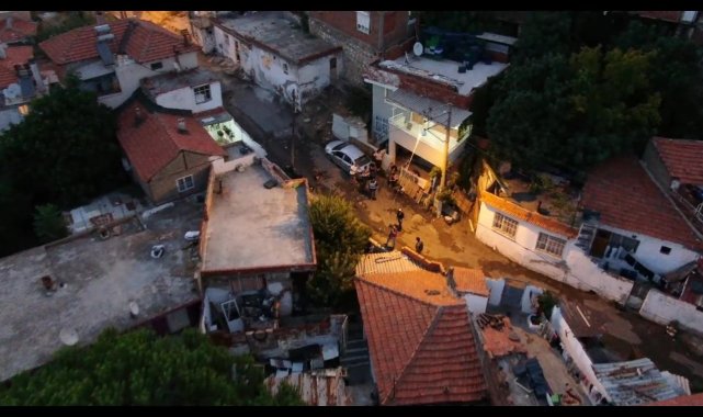 Balıkesir&#039;de şafak operasyonu: 11 gözaltı