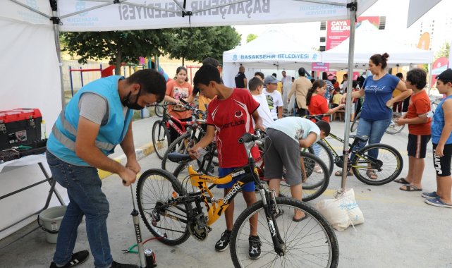 Başakşehirli çocuklar &quot;Bisikletçi Amca&quot; ile daha mutlu