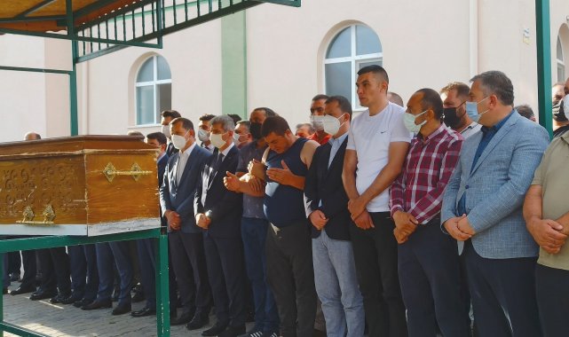 Başkentte bıçaklı saldırıda hayatını kaybeden genç toprağa verildi