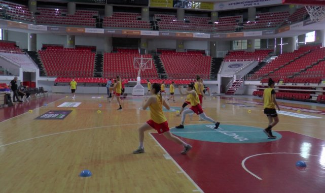 Bellona Kayseri Basketbol sezonu açtı