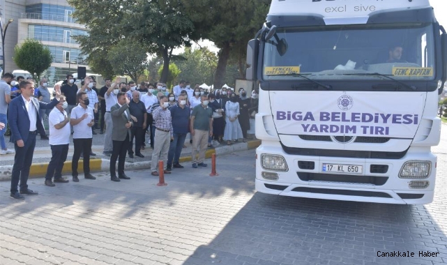 Biga Belediyesi yangın bölgesine yardım tırı gönderdi