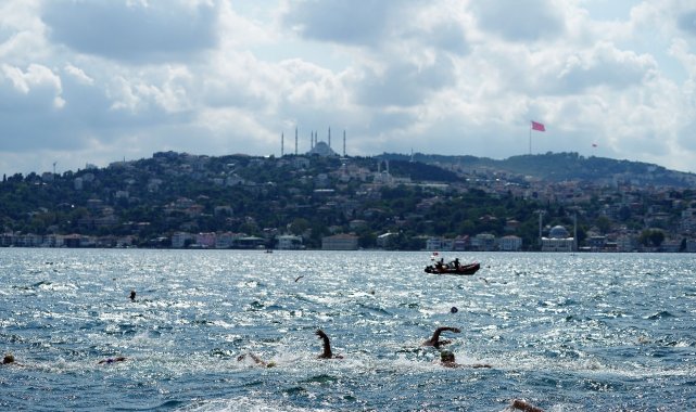 Boğaziçi Kıtalararası Yüzme Yarışı yapıldı