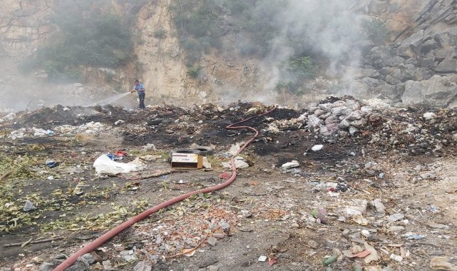 Bursa&#039;da çöplük yangını