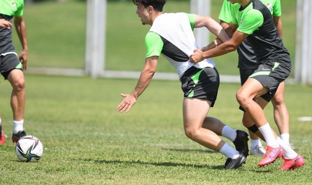 Bursaspor&#039;da hazırlıklar sabah antrenmanıyla devam etti