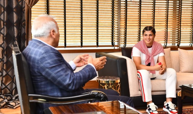 Busenaz Sürmeneli: "Bu madalyada 83 milyonun ağırlığı var"