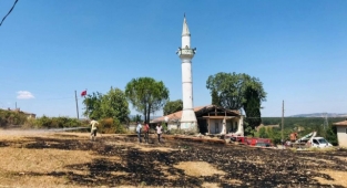 Çan'daki anız yangını evlere ulaşmadan söndürüldü