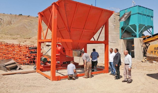 Çiçekdağı Belediyesi taş kırma tesisi kuruyor