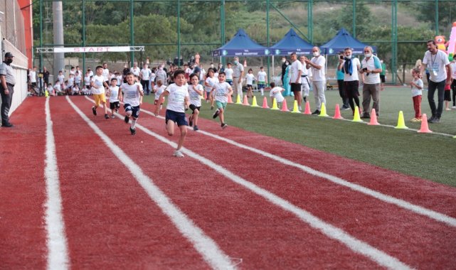 Çocuk Maratonu&#039;nu Zafer coşkusunu taçlandırdı