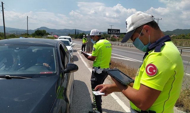 D-650 karayolunda kural ihlali yapan sürücüler drone ile tespit edildi