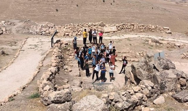Diyarbakır&#039;da &#039;Telafide Ben de Varım&#039; etkinliği kapsamında Zerzevan Kalesi&#039;ne gezi düzenlendi