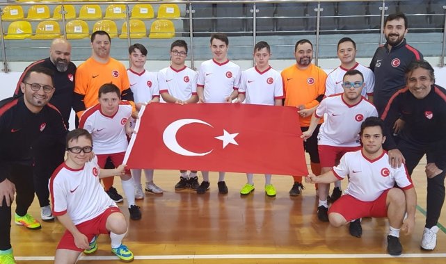 Down Sendromlu Futsal Milli takım kampı Kayseri&#039;de