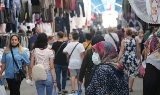Edirne&#039;de Bulgar turistler Ulus Pazarı&#039;na akın etti