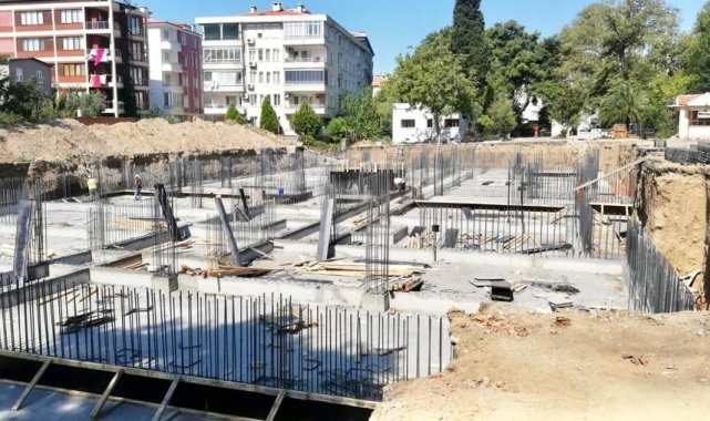 Edremit hükümet konağı hızla yükseliyor