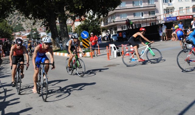 Eğirdir&#039;de 18&#039;inci Triatlon yarışları heyecanı