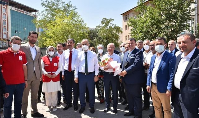 Gürkan: &quot;Şanlı tarihimizden aldığımız güçle geleceğimizi inşa ediyoruz&quot;