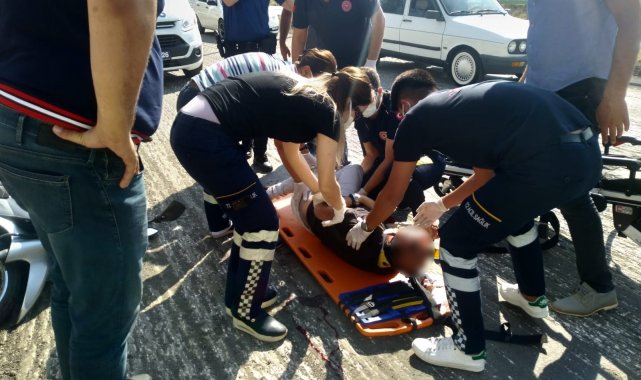 Hafif ticari aracın çarptığı motosiklet sürücüsü ağır yaralandı