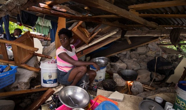 Haiti'deki depremde can kaybı bin 941'e yükseldi