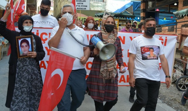 Hakkarili annelerin eylemi 15. haftada