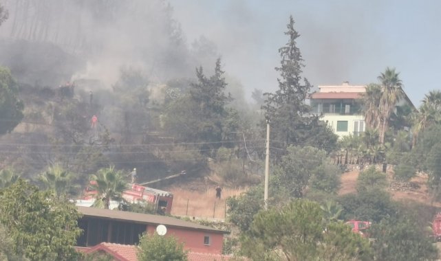 Hisarönü&#039;nde alevler evlere ulaştı