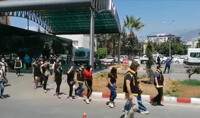 İskenderun'da masaj salonlarına baskın