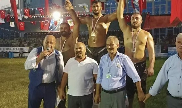 İzmitli Güreşçiler Çanakkale&#039;den 3 altınla döndü