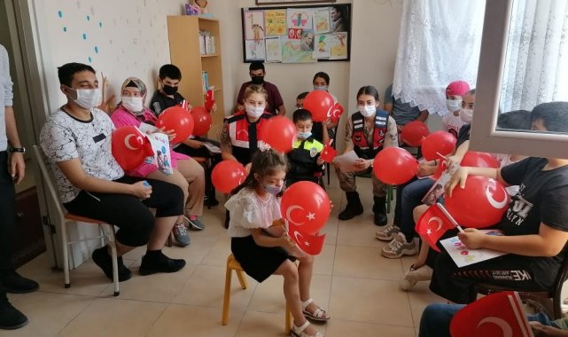jandarma&#039;dan özel çocuklara ziyaret