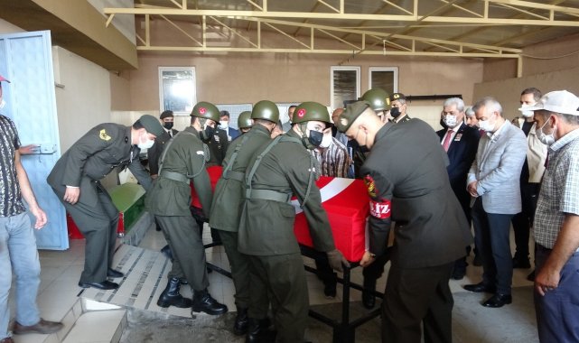Kalp krizi sonucu hayatını kaybeden asker son yolculuğuna uğurlandı