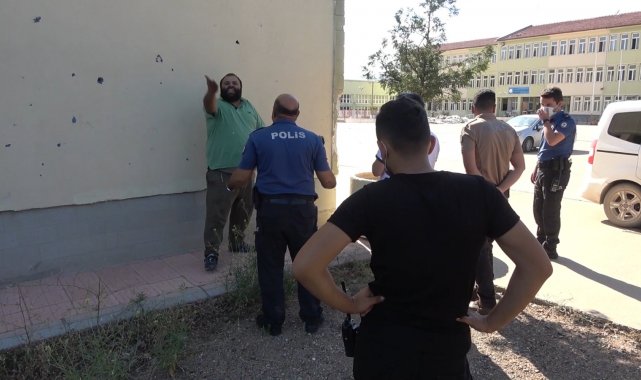 Karantina kaçağının bahanesi polisleri şaşırttı: &quot;İşlerim var, 150 bin avromu kaybedeceğim&quot;