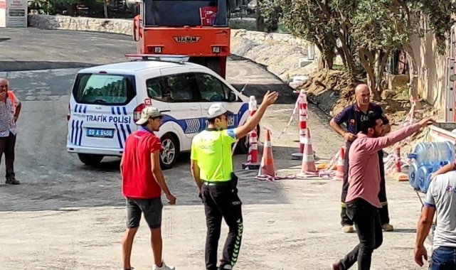 Kargo kamyonunun çarptığı iki kişi yaralandı