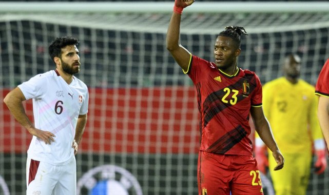 Kartal&#039;ın golcüsü Batshuayi, bu gece İstanbul&#039;a geliyor