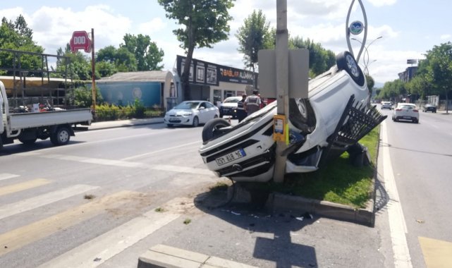 Kazadan kaçan otomobil takla attı: 1 yaralı