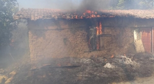 Kazdağları’nın eteklerindeki çıkan yangın korkuttu